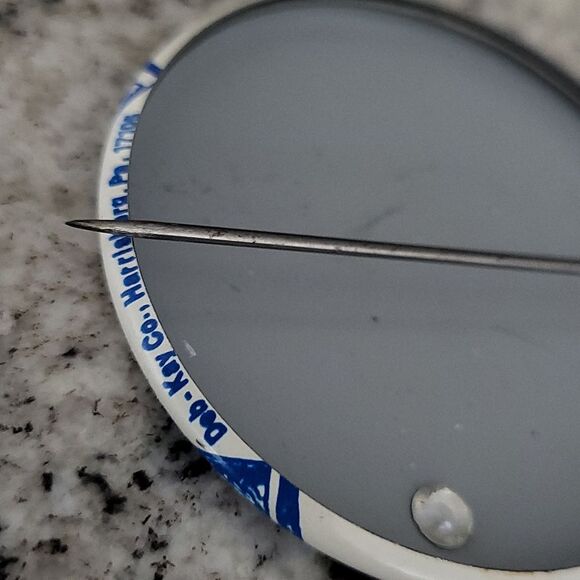 Vintage Pin - Picture 3 of 4